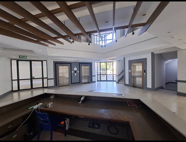 1,575M² OFFICE TO LET IN ILLOVO